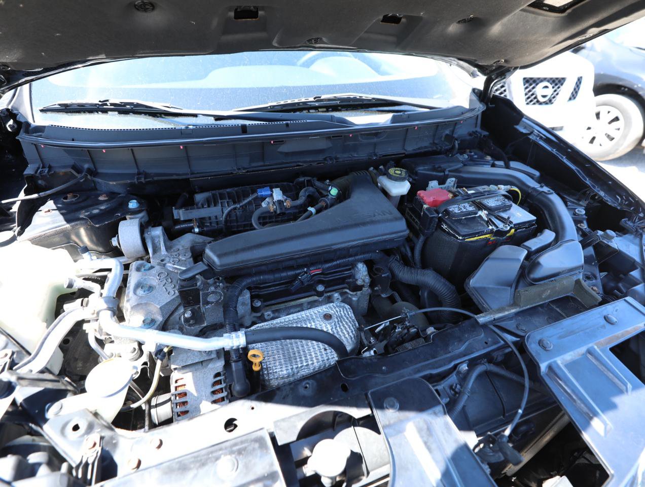 Used 2015 Nissan Rogue SV image 24