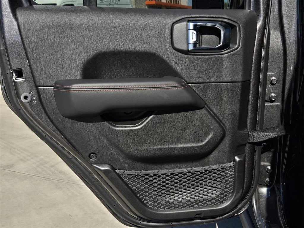 New 2025 Jeep Wrangler Unlimited Rubicon image 12