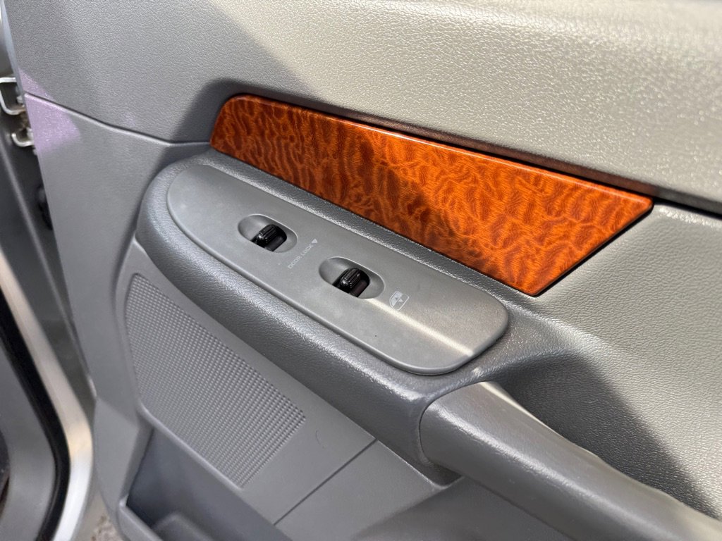 Used 2006 Dodge Ram 3500 Truck SLT image 22