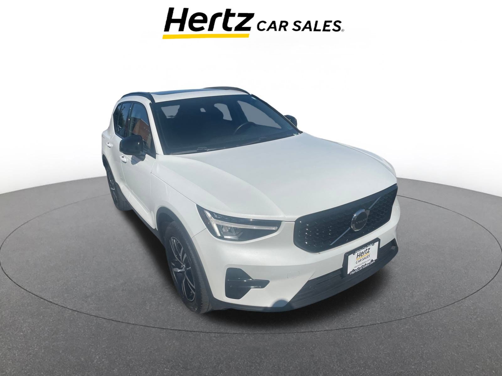 Used 2024 Volvo XC40 B5 Core