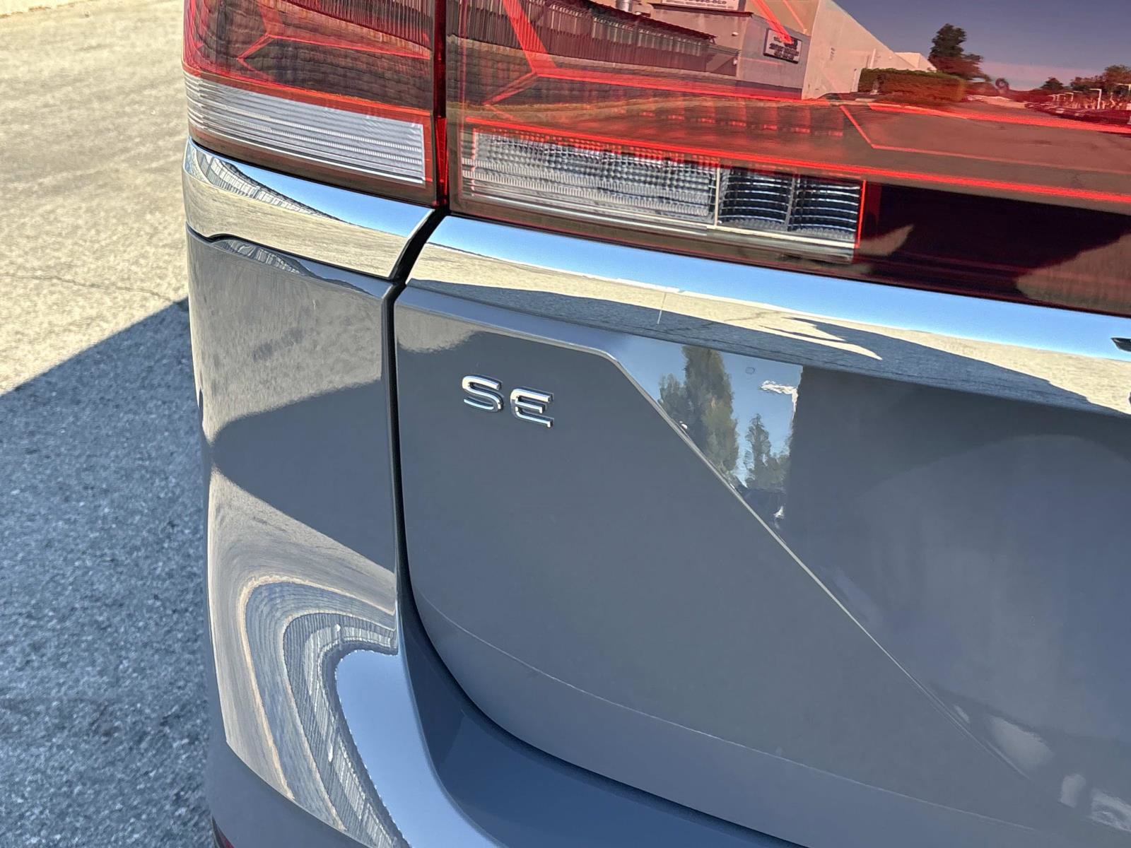 New 2026 Volkswagen Atlas SE image 5