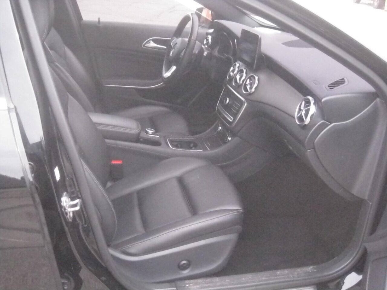 Used 2019 Mercedes-Benz GLA 250 4MATIC image 18