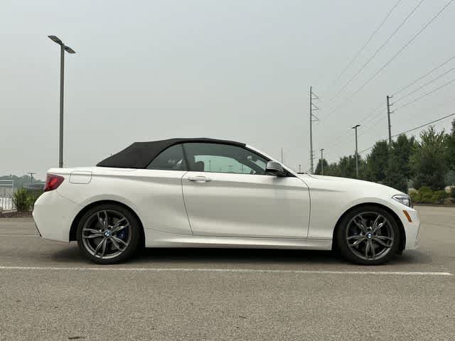 Used 2015 BMW M235i Convertible RWD image 3