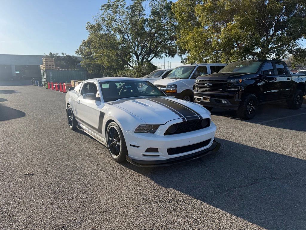 Used 2013 Ford Mustang Boss 302 w/ Boss 302 Accessory Pkg RWD image 2