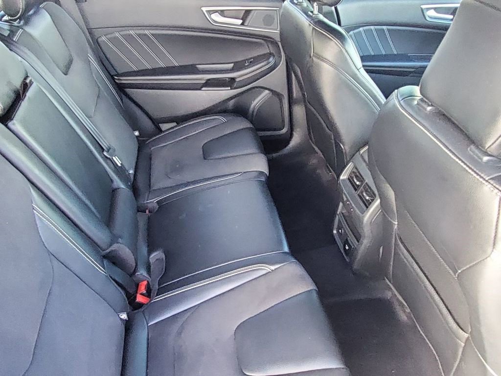 Used 2024 Ford Edge ST w/ Equipment Group 401A AWD/4WD image 34