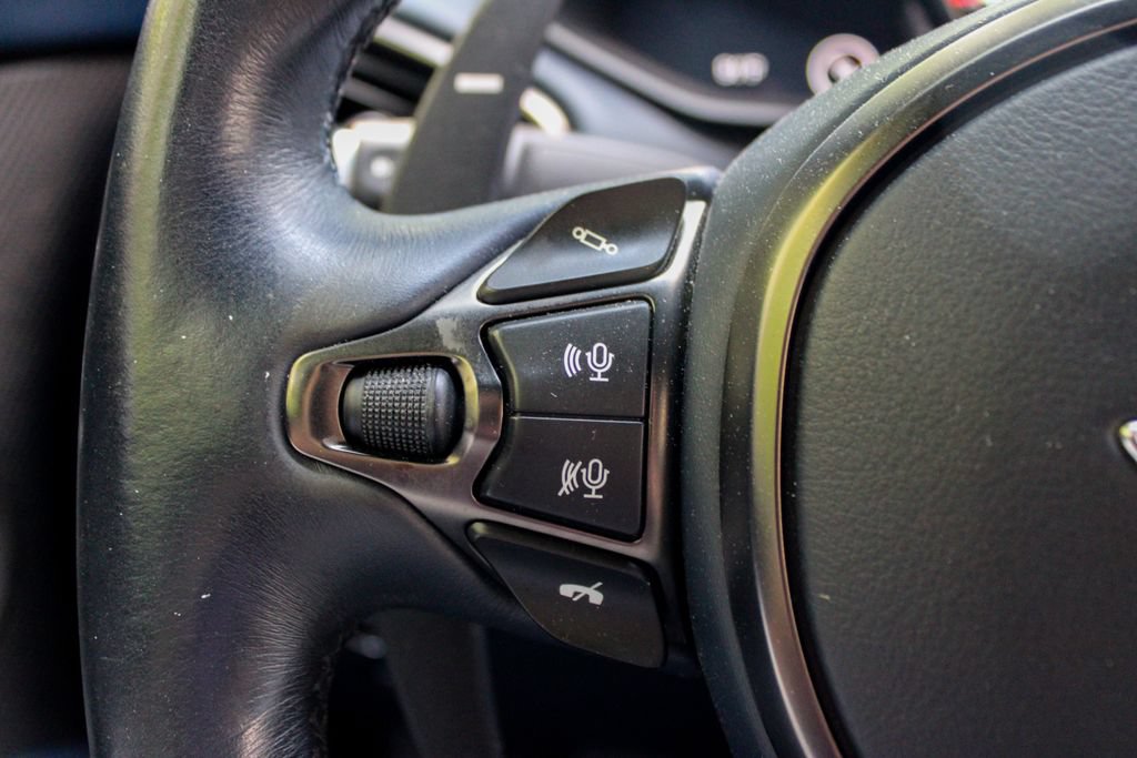 Used 2019 Aston Martin DBS Superleggera RWD image 13