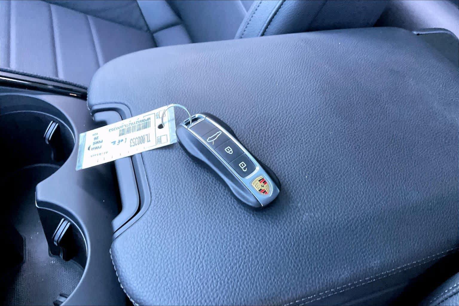 Used 2026 Porsche Panamera 4 AWD/4WD image 14