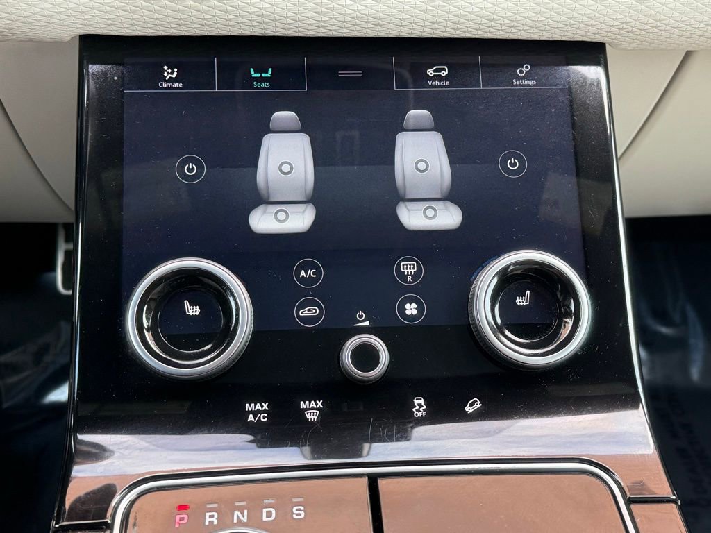 Used 2019 Land Rover Range Rover Velar R-Dynamic SE image 39