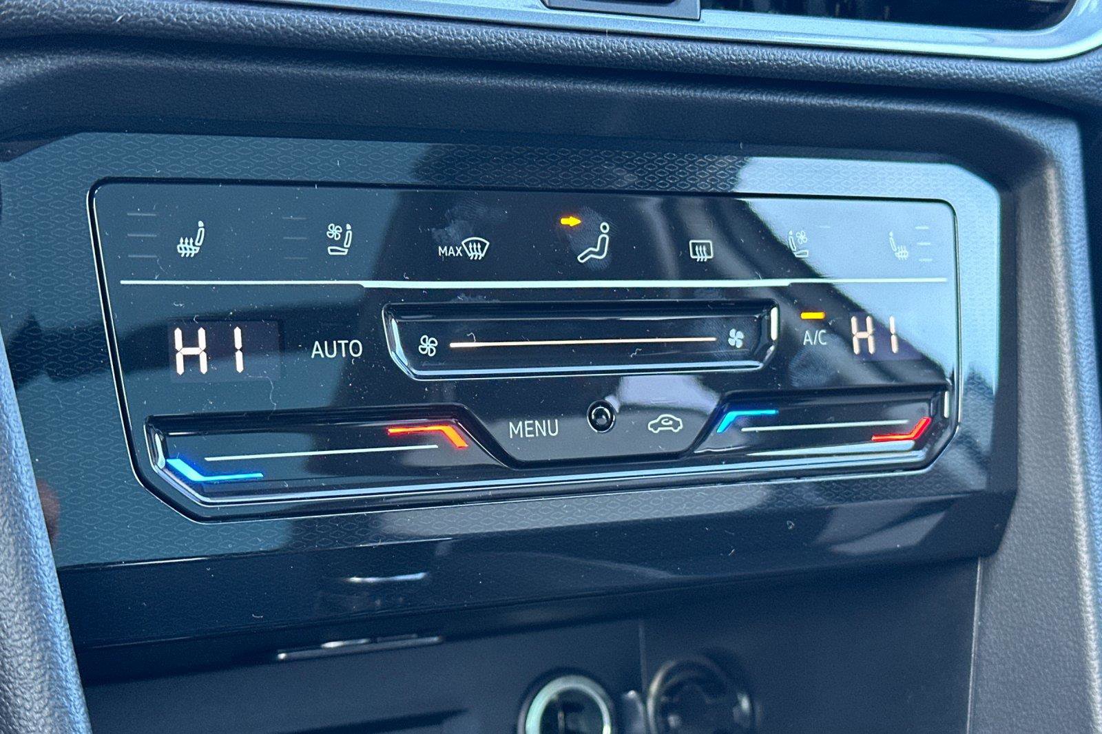 New 2026 Volkswagen Taos SEL image 20