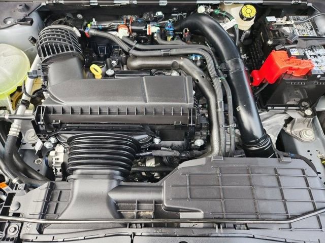 Used 2025 Ford Maverick XL w/ Equipment Group 102A image 32