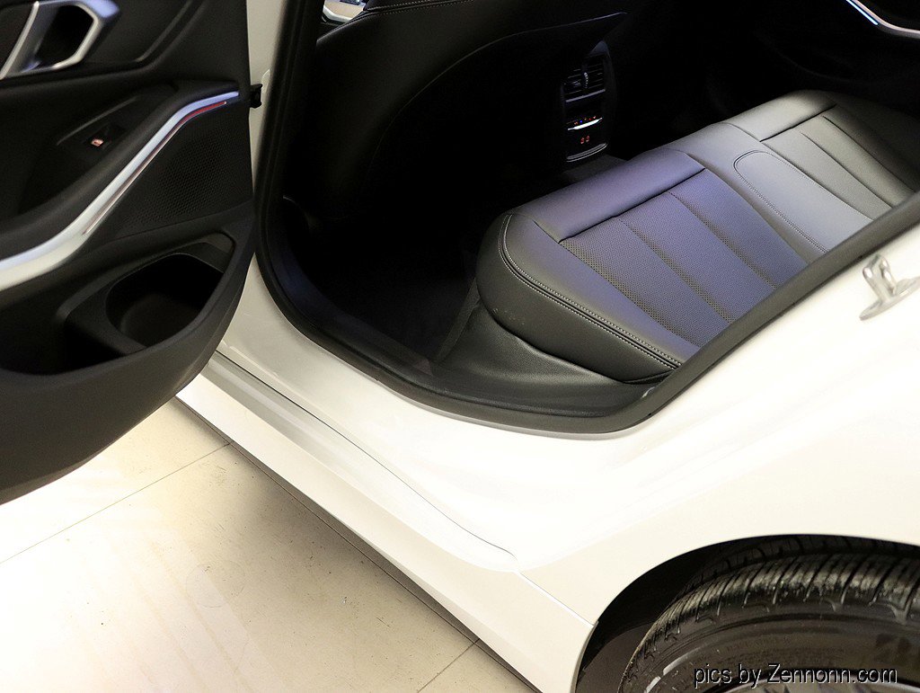 Certified 2025 BMW 330i xDrive Sedan image 28