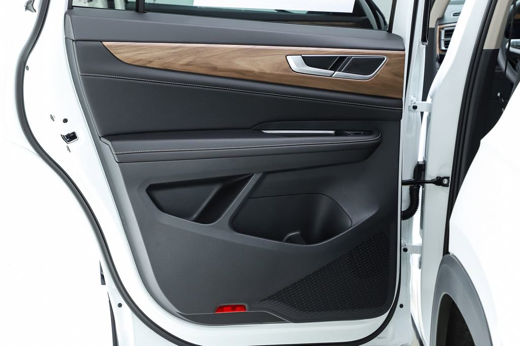 New 2026 Volkswagen Atlas SE image 17