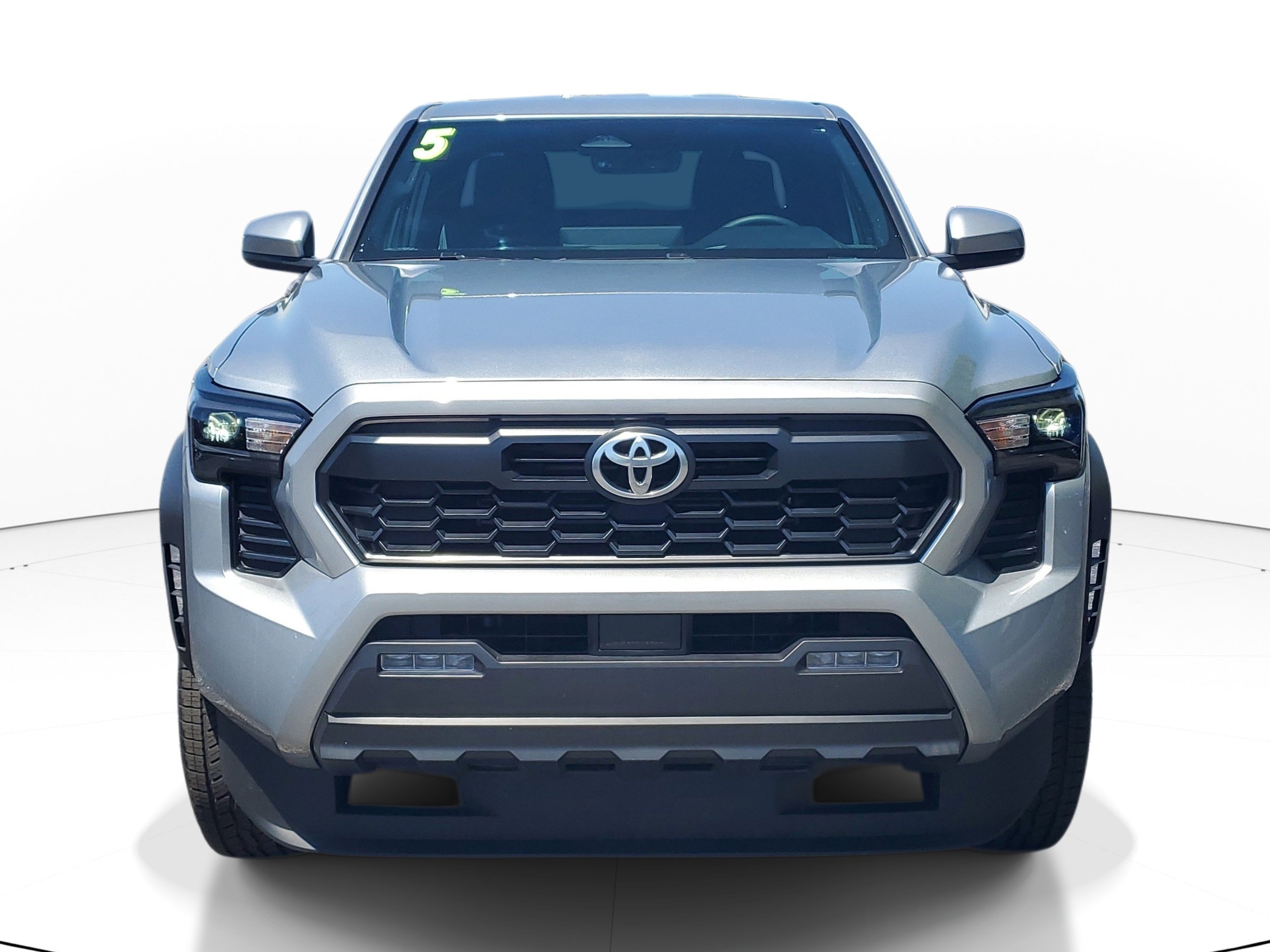 Used 2025 Toyota Tacoma TRD Off-Road AWD/4WD image 2