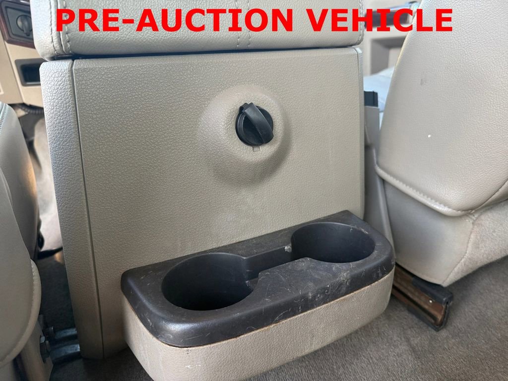 Used 2010 Ford F250 Lariat image 26