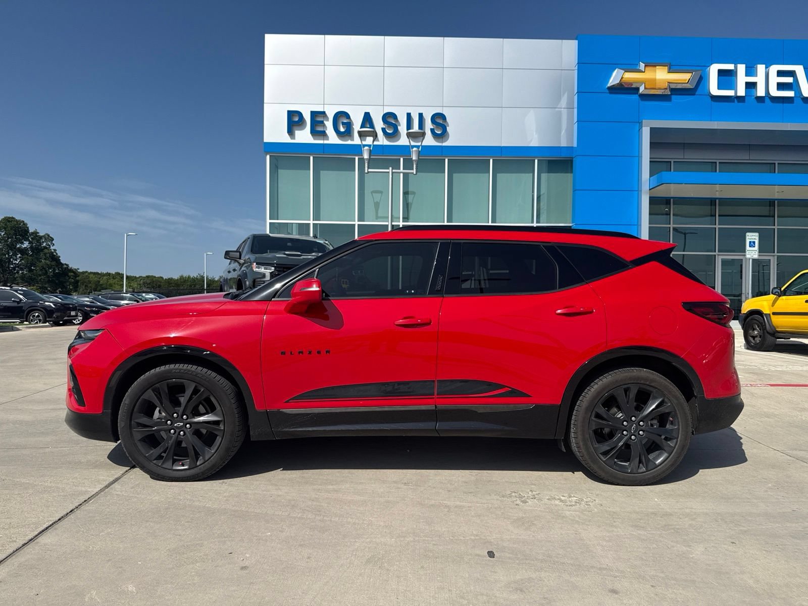 Used 2020 Chevrolet Blazer RS AWD/4WD image 2