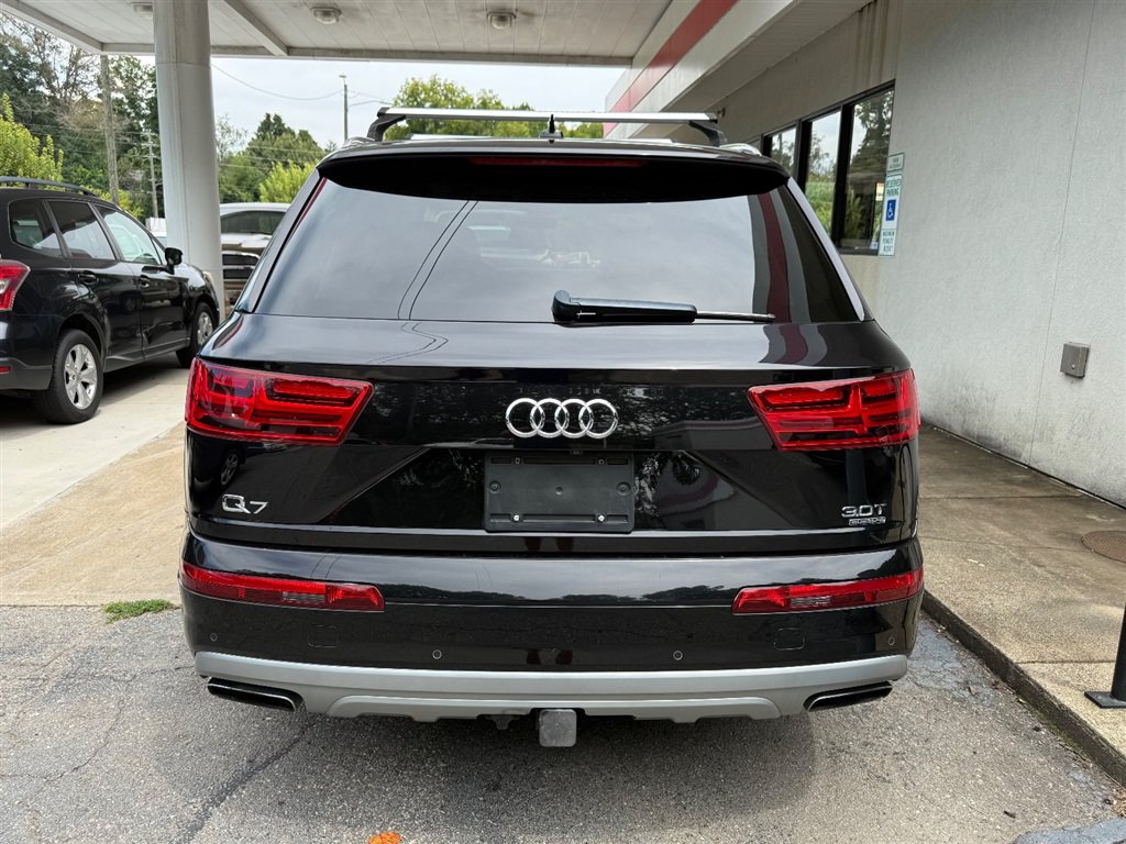 Used 2018 Audi Q7 3.0T Prestige AWD/4WD image 14