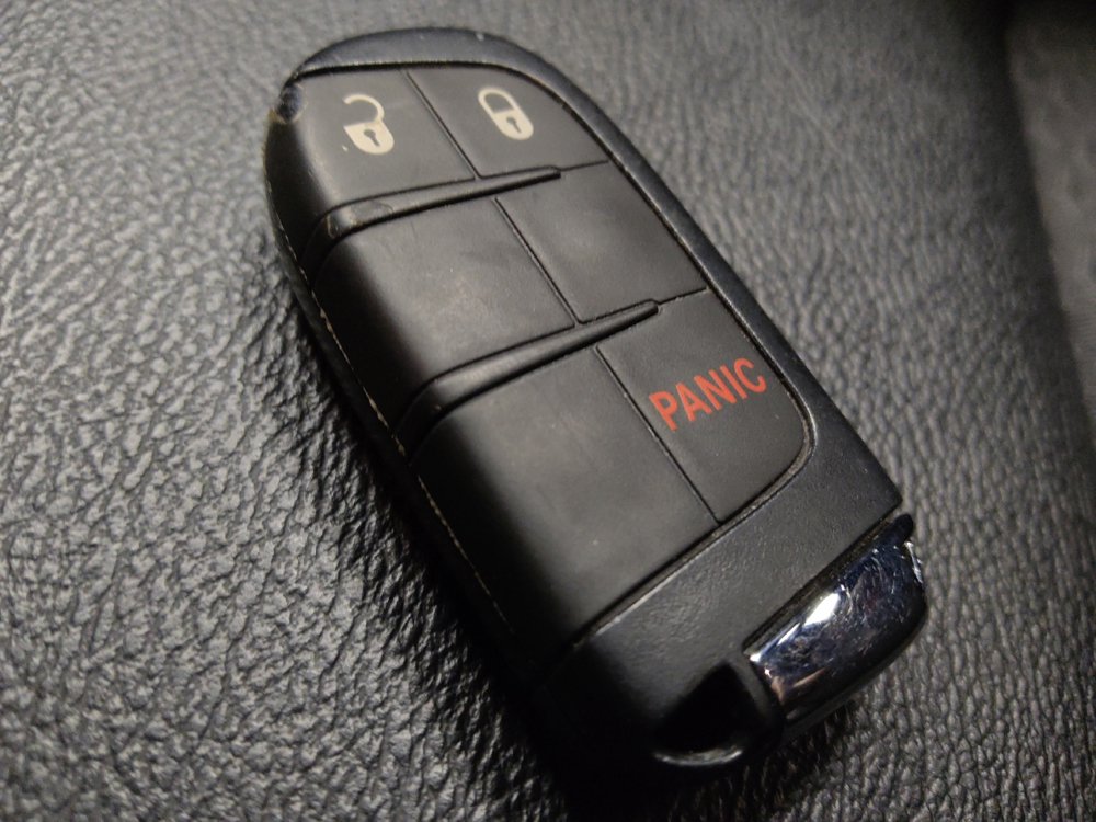 Used 2024 Jeep Compass Latitude image 32