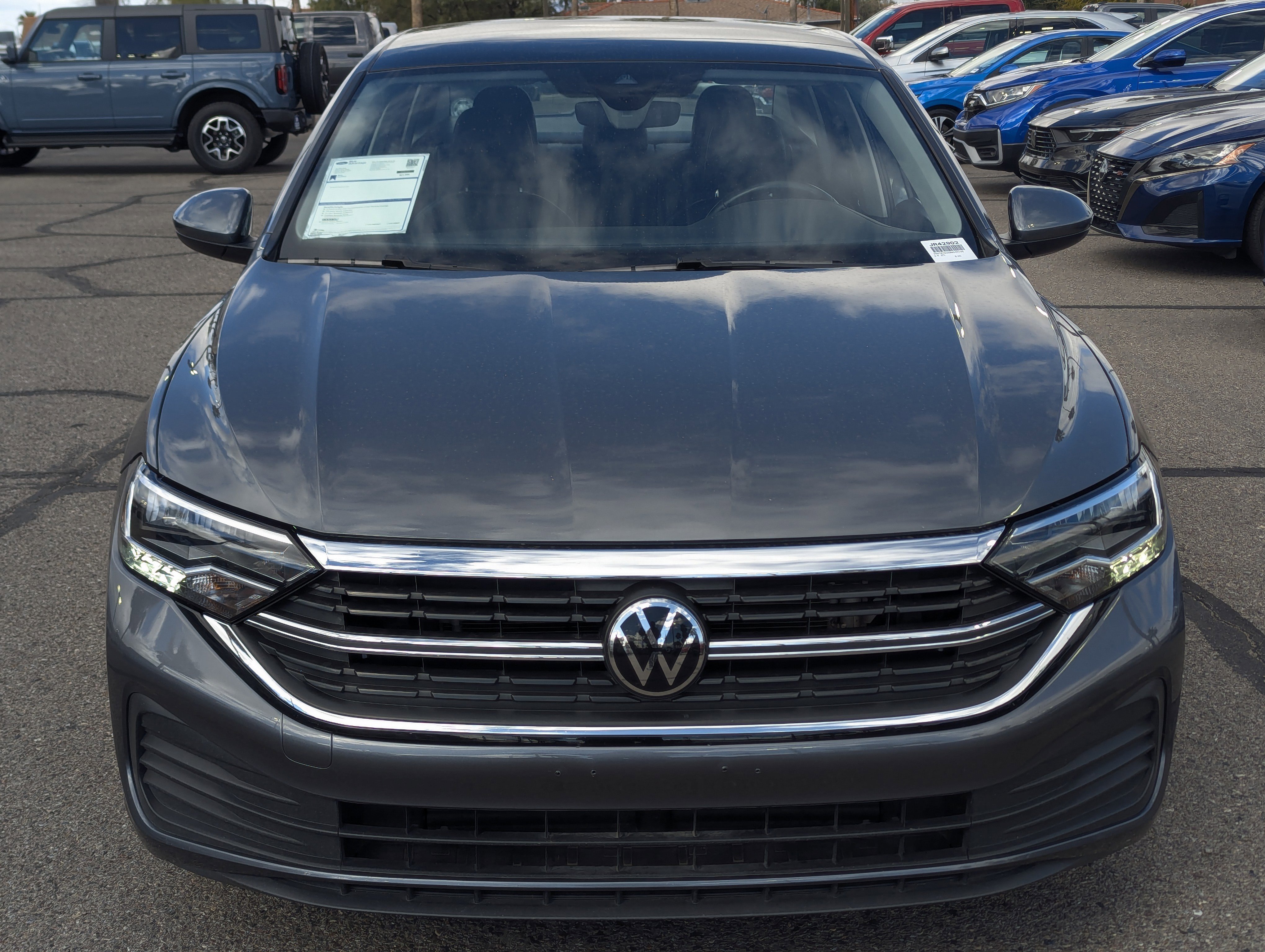 Used 2024 Volkswagen Jetta SE image 6