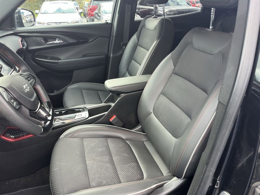 Certified 2023 Chevrolet TrailBlazer RS w/ Convenience Package image 18