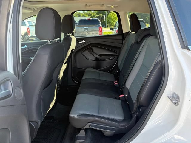 Used 2016 Ford Escape SE w/ Equipment Group 201A FWD image 24