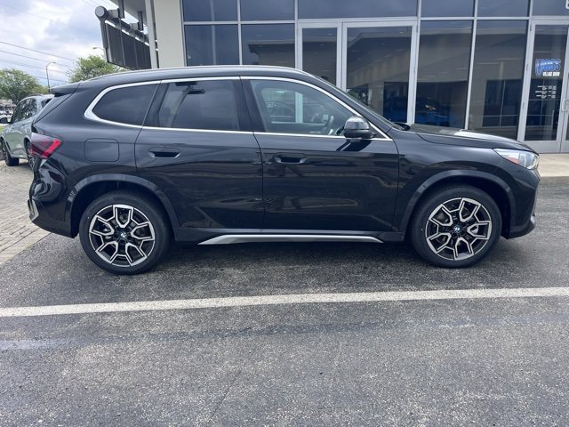 New 2025 BMW X1 xDrive28i w/ Technology Package AWD/4WD image 2