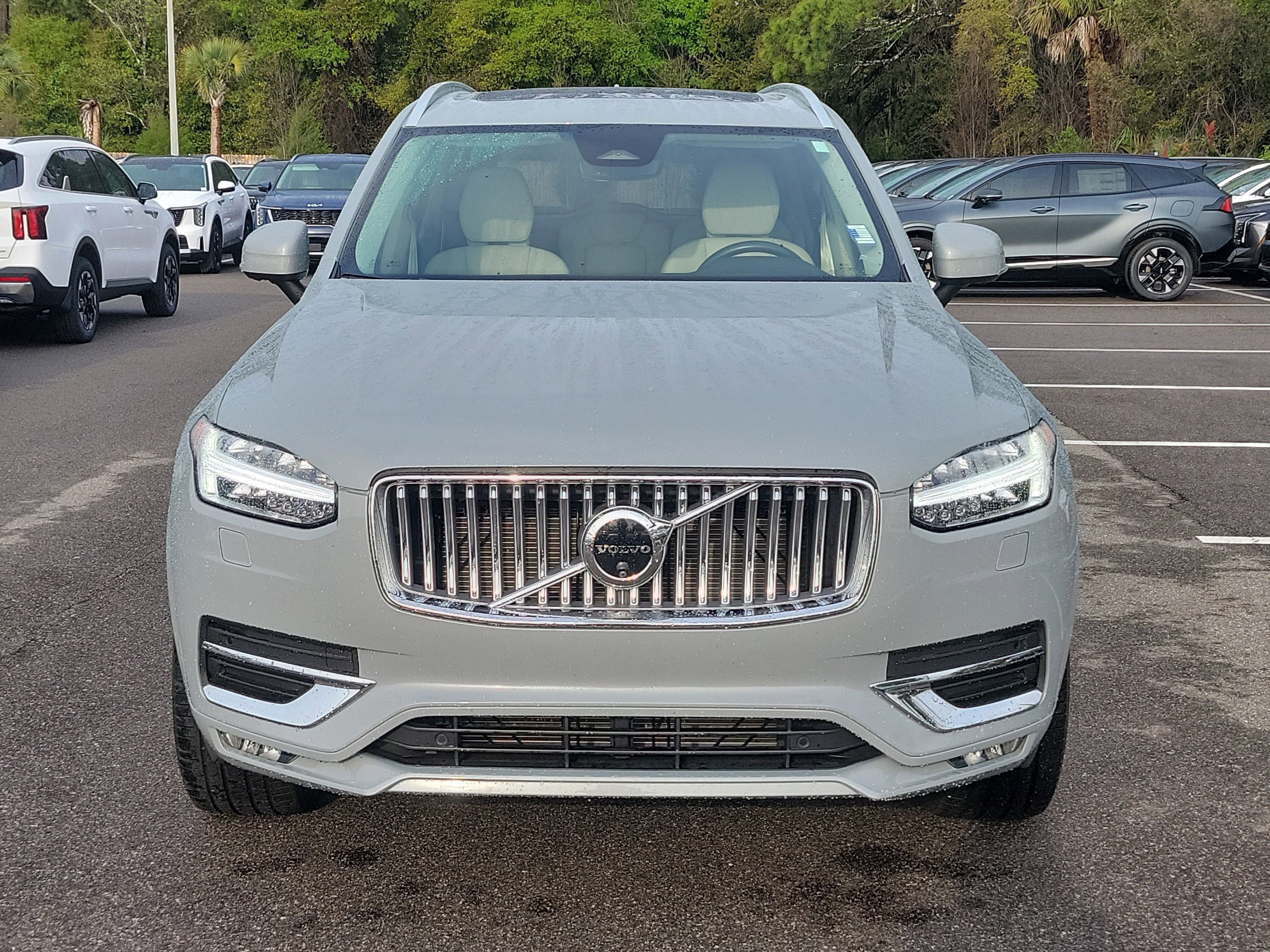 Used 2024 Volvo XC90 B6 Plus w/ Protection Package Premier image 2