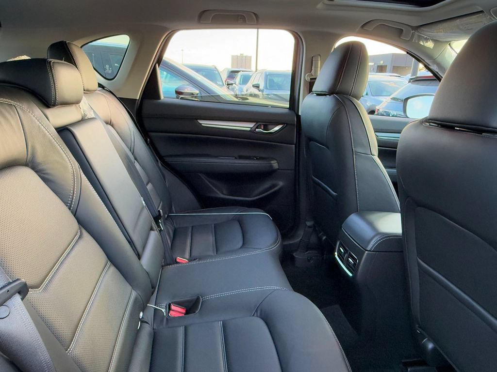New 2025 MAZDA CX-5 AWD 2.5 S w/ Premium Plus Pkg image 5