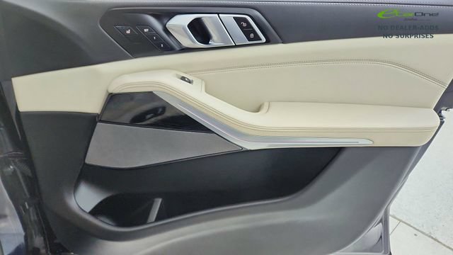 Used 2026 BMW X7 M60i AWD/4WD image 22