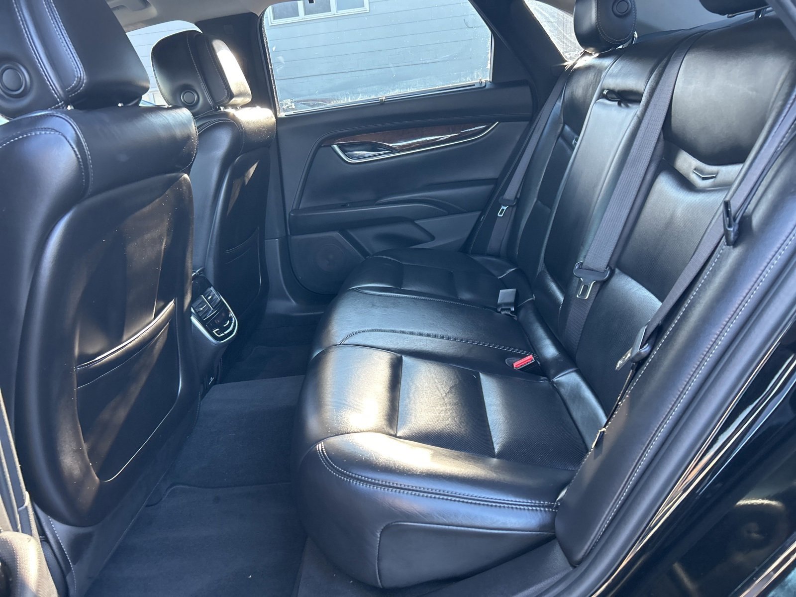 Used 2013 Cadillac XTS Premium image 15