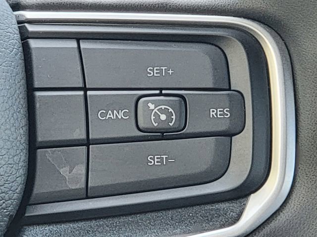 Certified 2024 Jeep Wagoneer L Base w/ Rear Seat Video Group 1 image 35