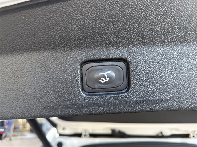 Used 2019 Ford Explorer XLT w/ Equipment Group 202A image 31