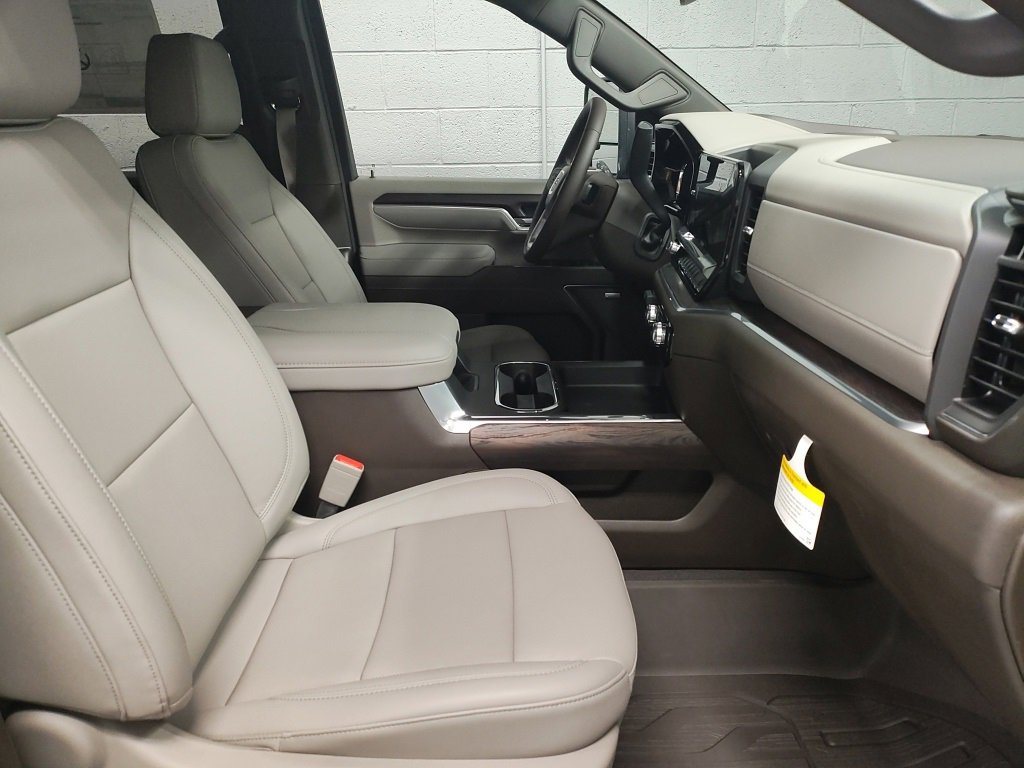 New 2026 GMC Sierra 2500 SLT image 7