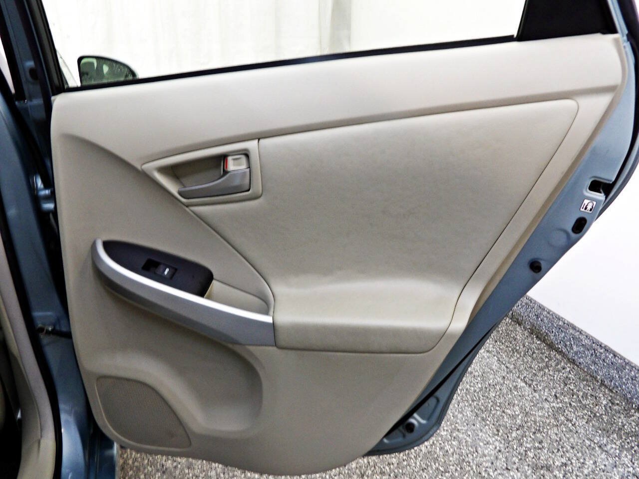 Used 2012 Toyota Prius Two FWD image 11