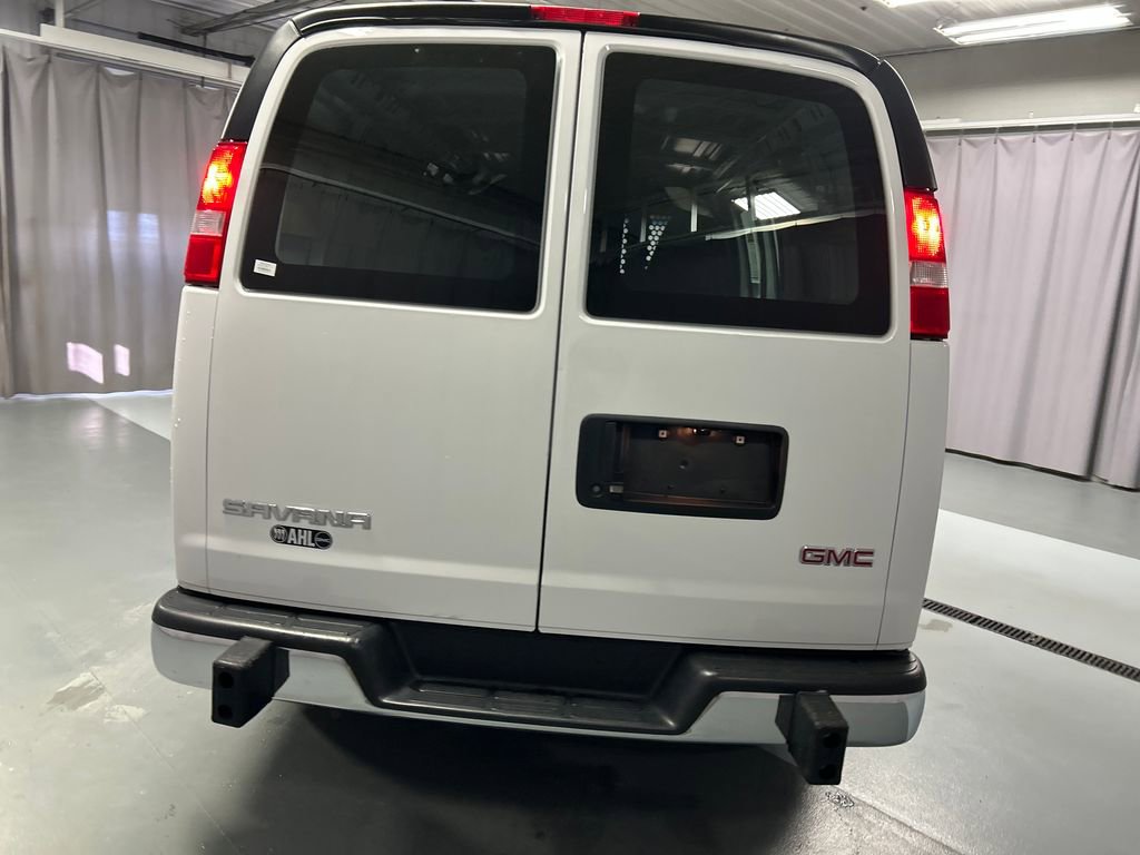 Used 2024 GMC Savana 2500 w/ Driver Convenience Package image 6