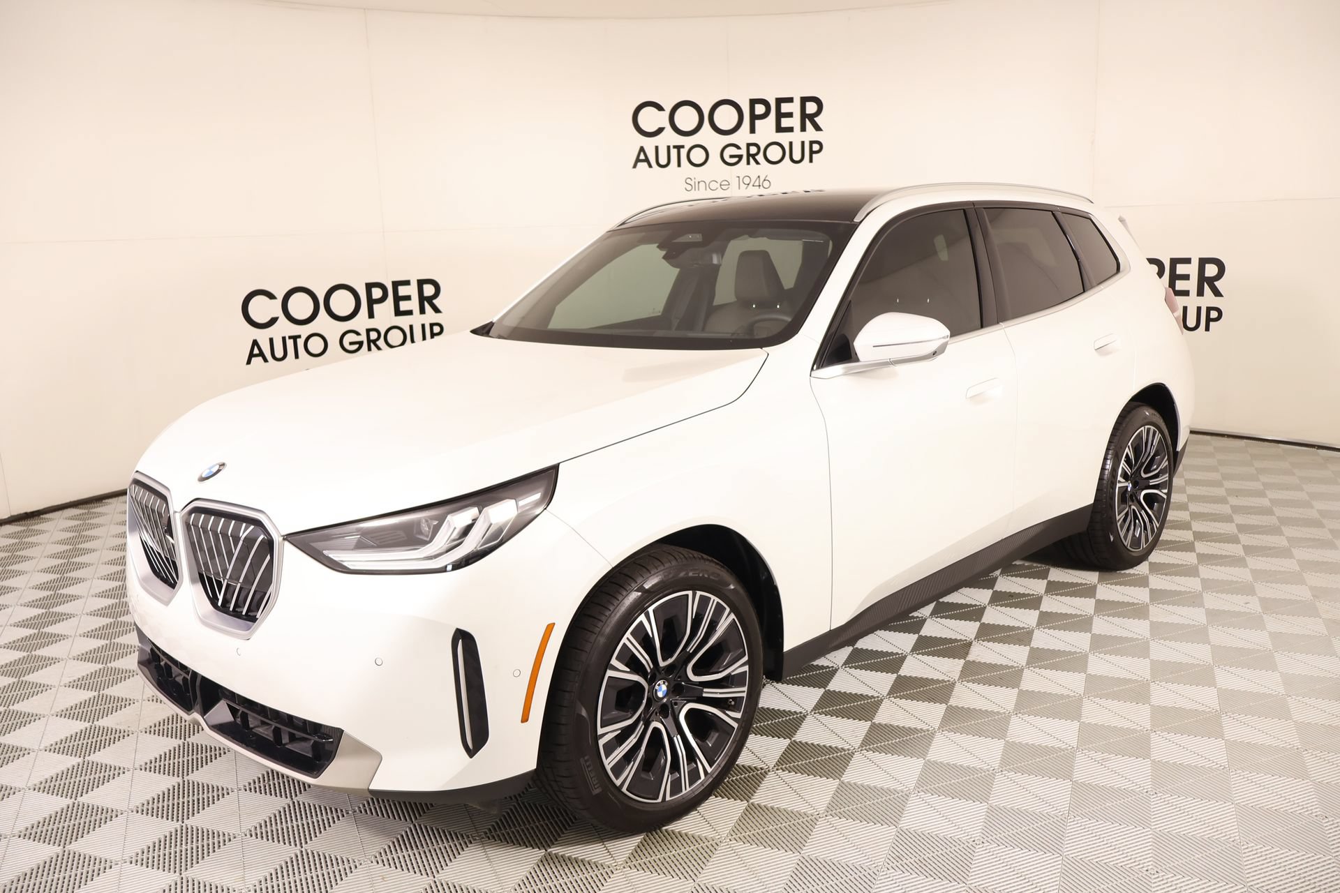 Used 2025 BMW X3 xDrive30i w/ Premium Package AWD/4WD image 11