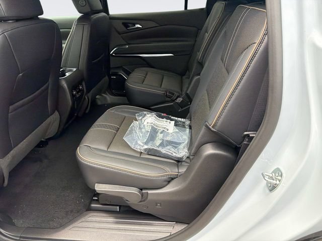 New 2026 Chevrolet Traverse High Country w/ LPO, Floor Liner Package AWD/4WD image 15
