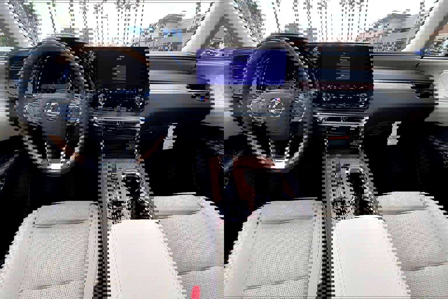 New 2026 Lexus RX 450h AWD image 5