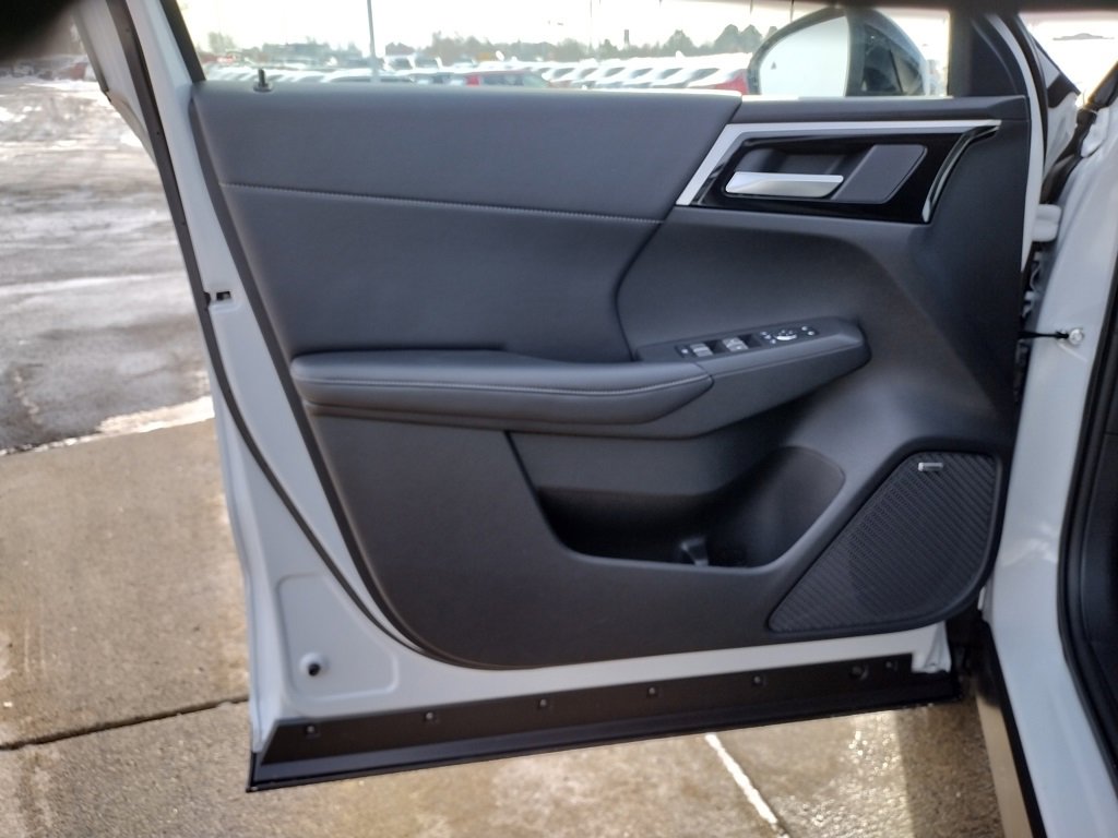 New 2026 Mitsubishi Outlander Trail Edition image 32