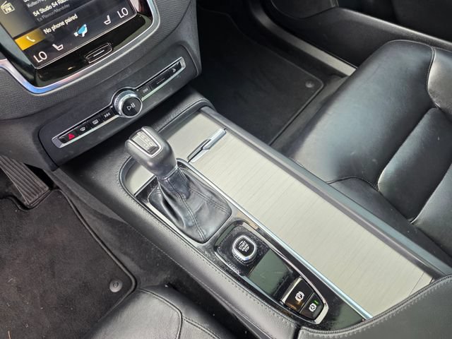 Used 2022 Volvo XC90 T5 Momentum AWD/4WD image 34