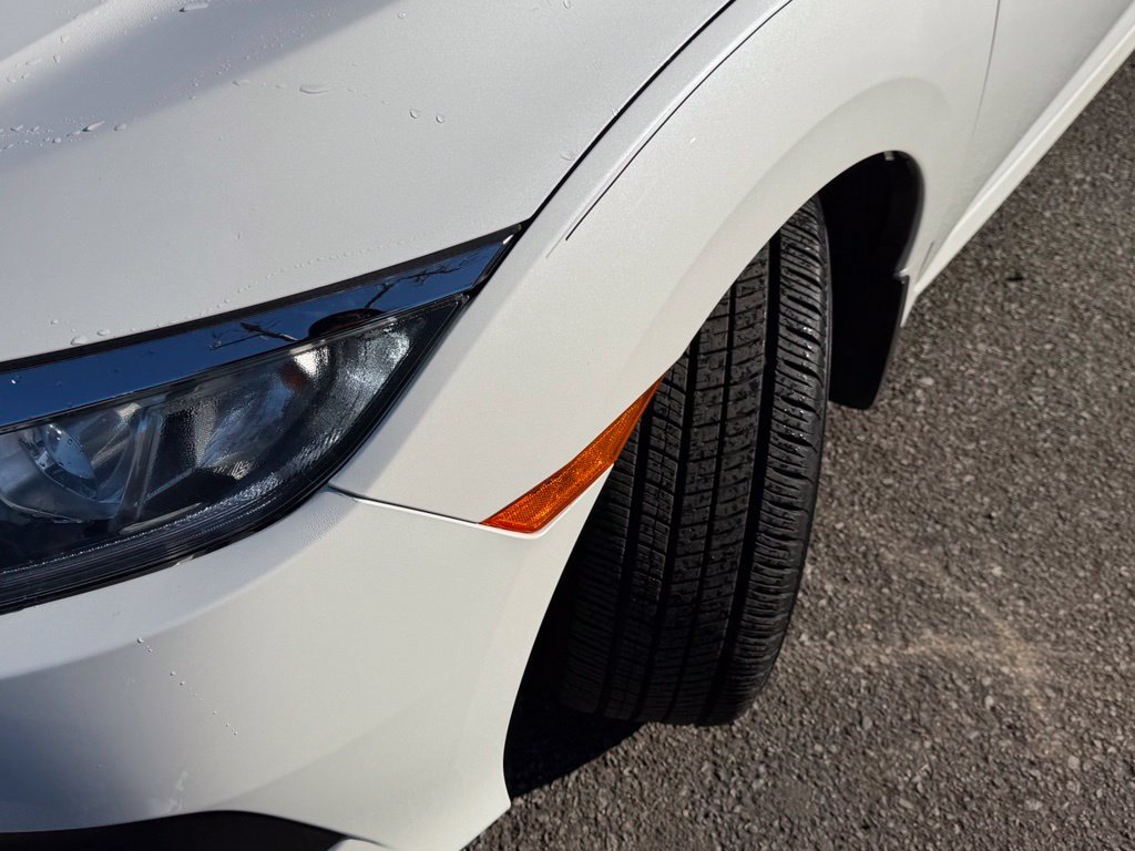 Used 2018 Honda Civic EX image 3