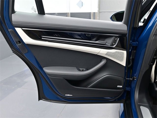 New 2026 Porsche Panamera image 13