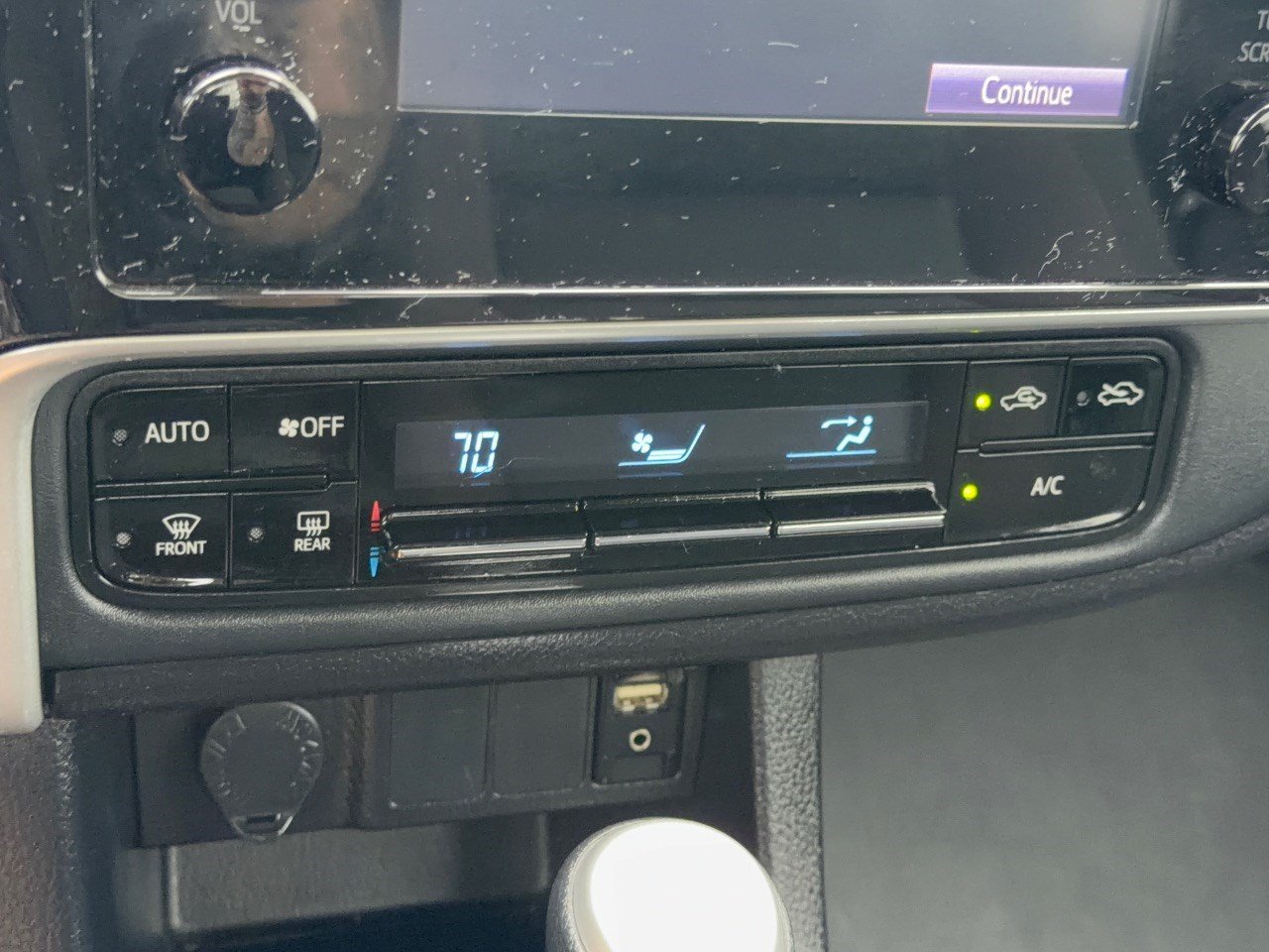Used 2019 Toyota Corolla LE FWD image 22