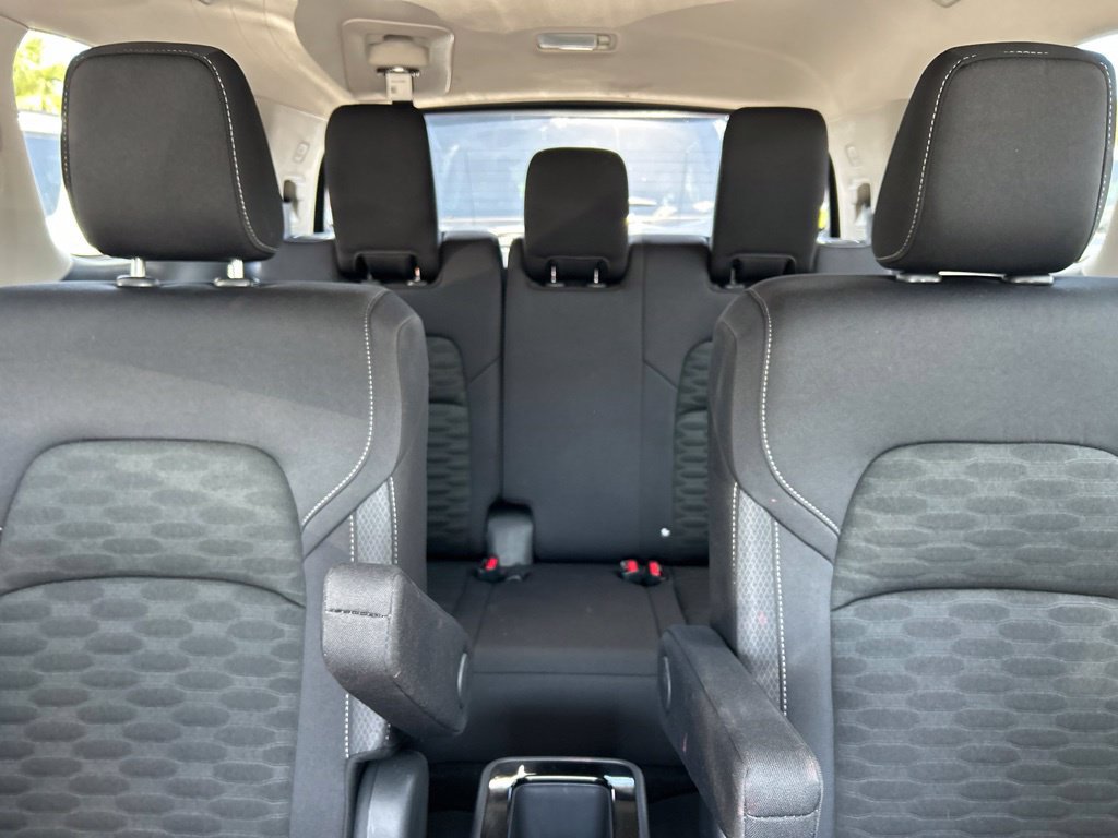 Certified 2025 Nissan Pathfinder SV w/ SV Premium Package FWD image 15
