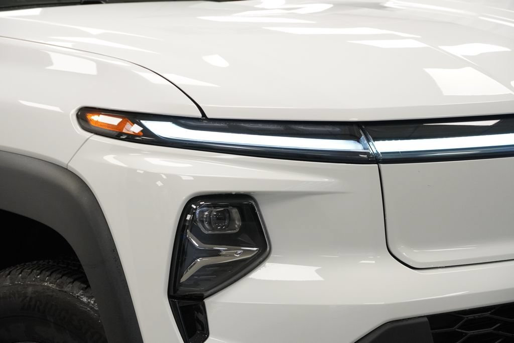 New 2026 Chevrolet Silverado EV LT AWD/4WD image 29