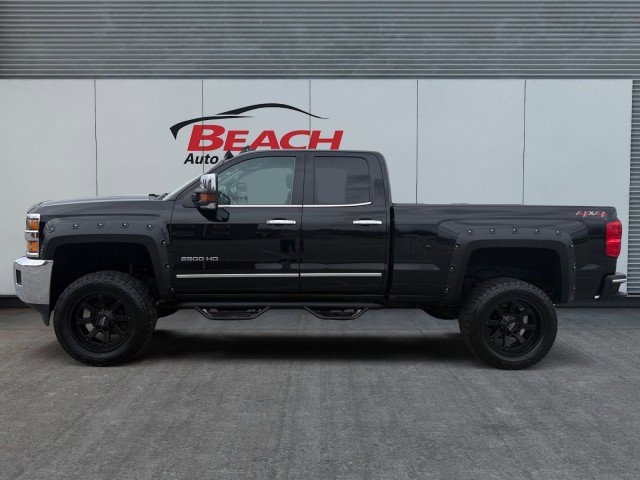 Used 2018 Chevrolet Silverado 2500 LTZ w/ LTZ Plus Package image 3