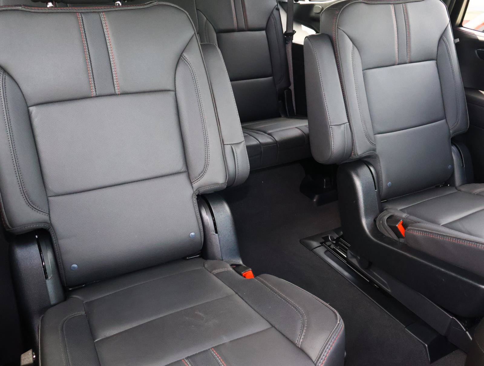 Used 2025 Chevrolet Tahoe RST w/ Comfort Package RWD image 19