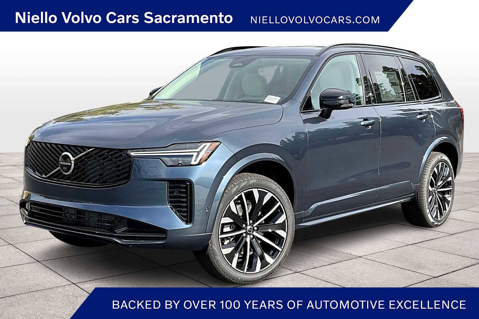 New 2026 Volvo XC90 B6 Ultra w/ Protection Package
