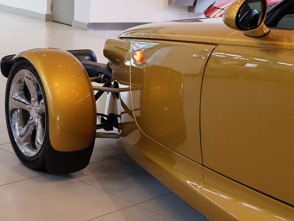 Used 2002 Chrysler Prowler RWD image 51