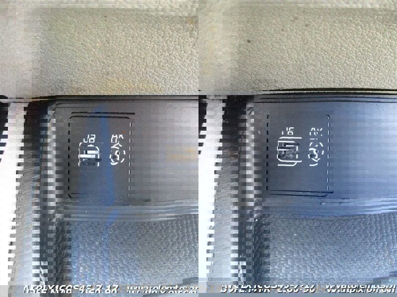 Used 2016 Kia Sedona LX w/ LX Essentials Premium Package image 25