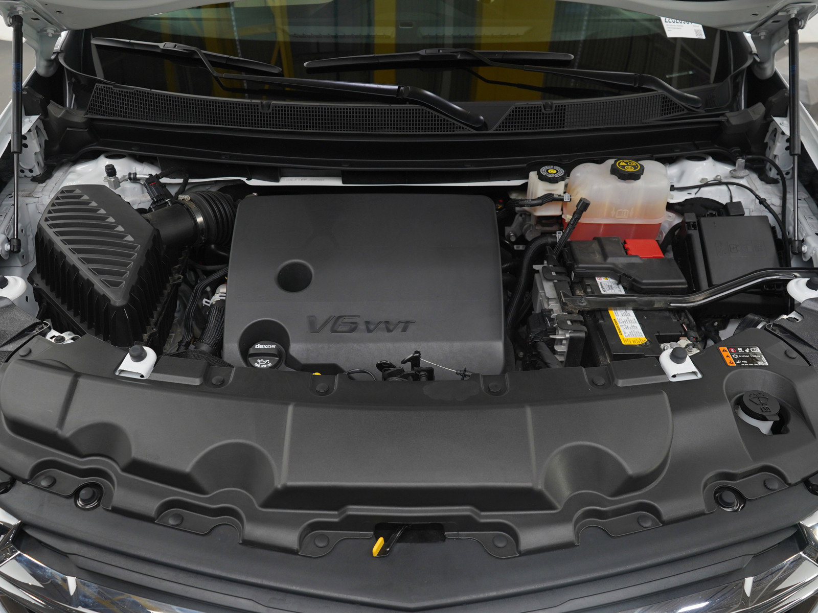 Used 2023 Chevrolet Traverse LS w/ Safety Package image 30